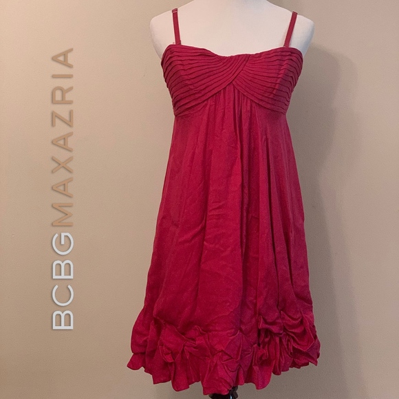 BCBGMaxAzria Dresses & Skirts - BCBGMAXAZRIA Cocktail Dress Size 8